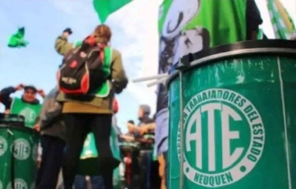 Justificarán faltazo de estatales que vayan al acto de Massa