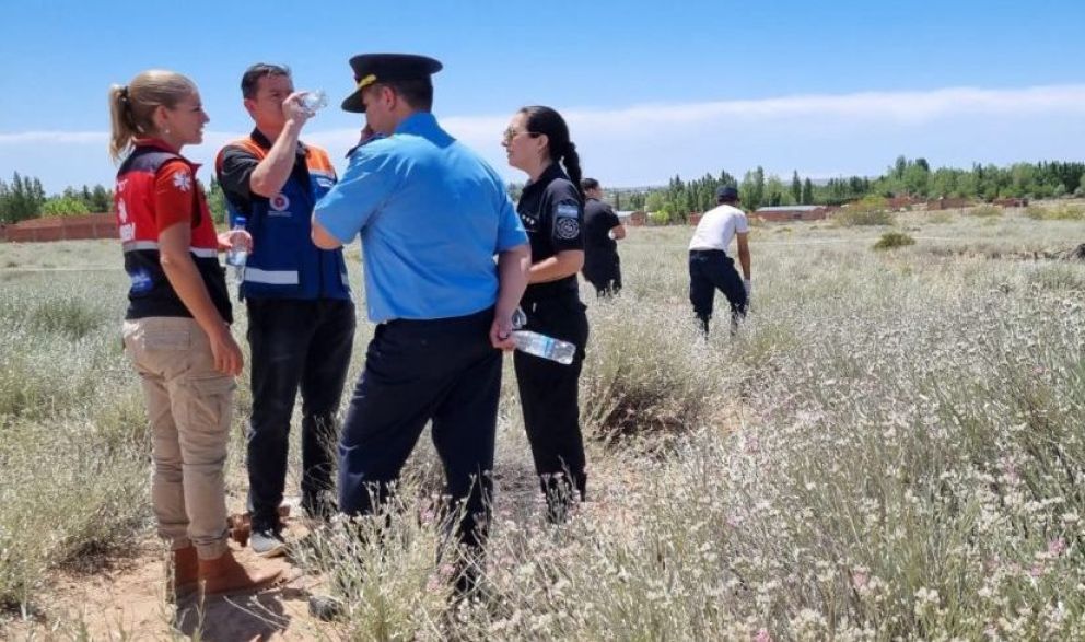 Asisten a familiares de las víctimas del siniestro aéreo