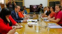 Dos ministros y otros funcionarios, en la reunión con ATEN