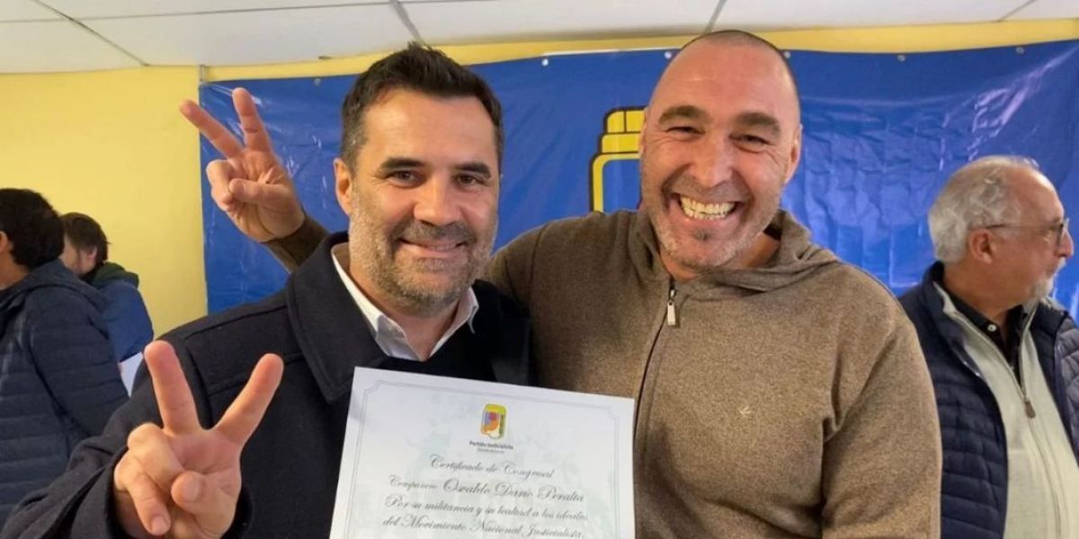 Quiénes son los dos detrás de la cortina de humo