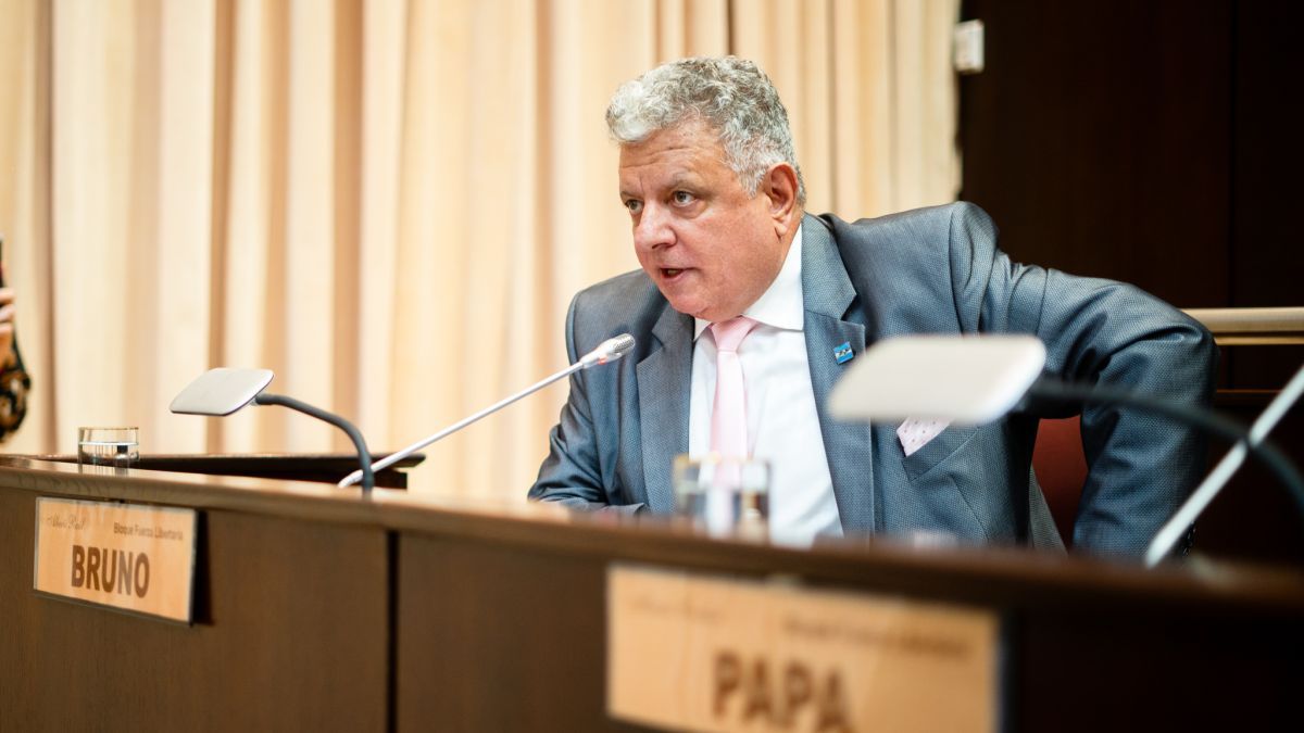 La Legislatura neuquina aprobó reproches contra Milei