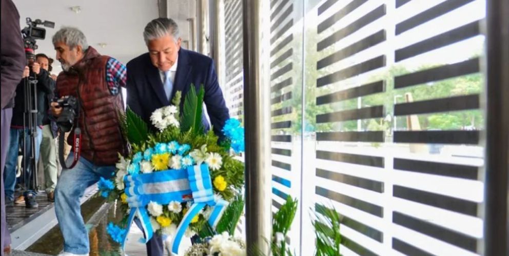 Emotivo homenaje a los héroes de Malvinas