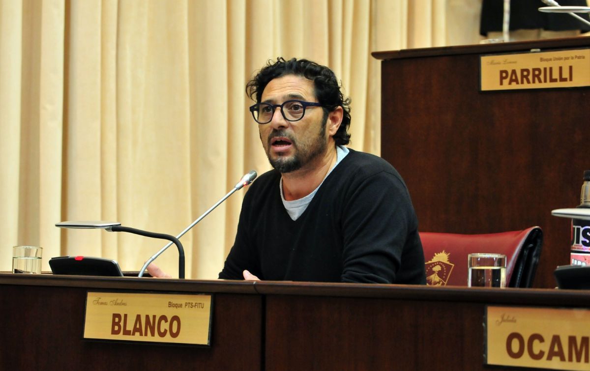 Fuerte crítica de diputado neuquino a Milei