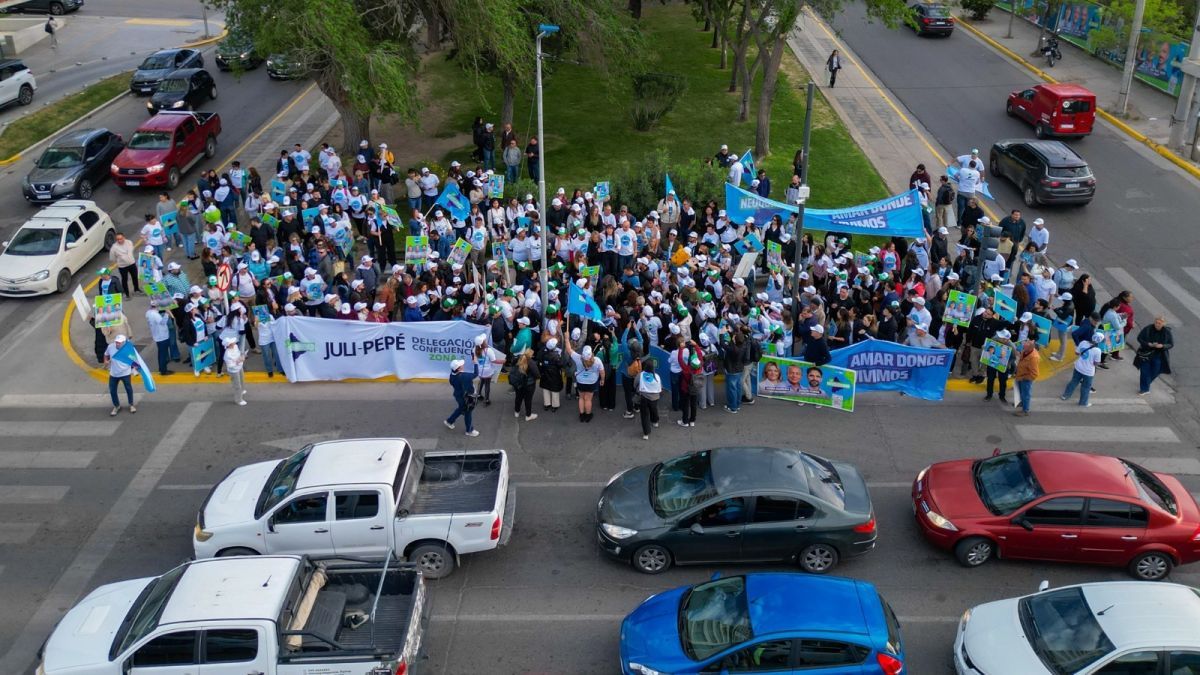 En el tramo final, La Neuquinidad llamó a defender la Provincia