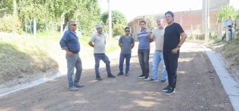 Neuquén asfaltará otras 70 cuadras en simultáneo