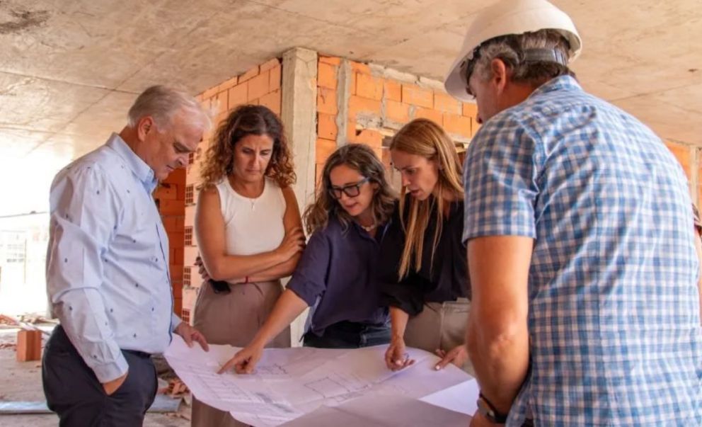 Construyen viviendas para adultos mayores, en Neuquén