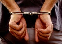 Un juez liberó a un asesino y éste lo defraudó