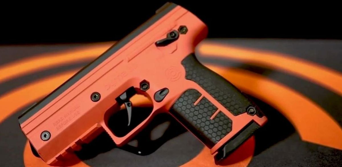 Más seguridad con armas menos letales