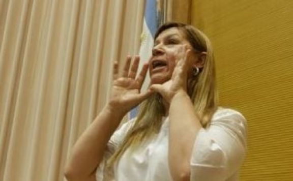 Bertolini y Gloria Ruiz: ¡Los une el espanto!