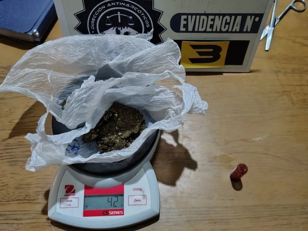 Cayó una banda que se dedicaba al delivery de drogas