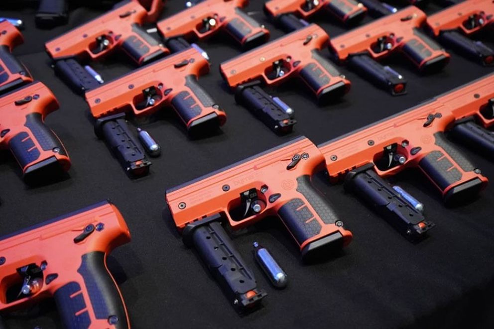 Neuquén presentó su arsenal de armas modernas