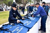 Nuevos uniformes para la Policía neuquina