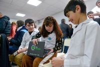La entrega de netbooks empezó en la escuela más pequeña
