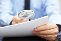 Auditorías: la echaron por presentar certificados truchos