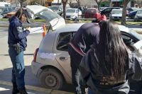 Crotos: llevaban cocaína en un auto sin patente