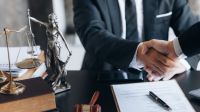 Suman asesoramiento legal gratuito para trabajadores