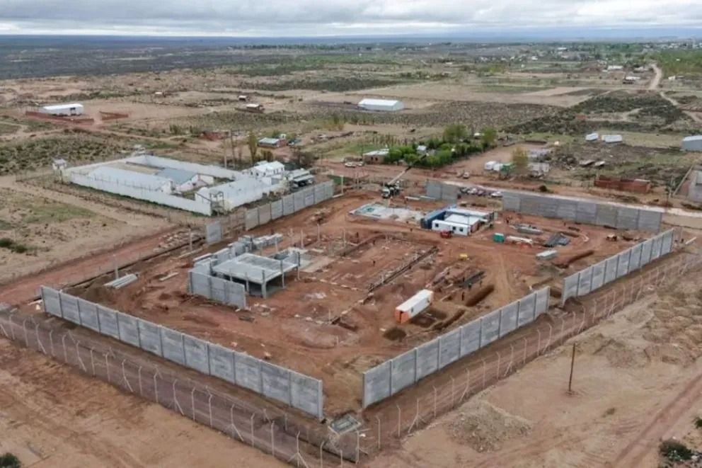 Más celdas para encerrar delincuentes